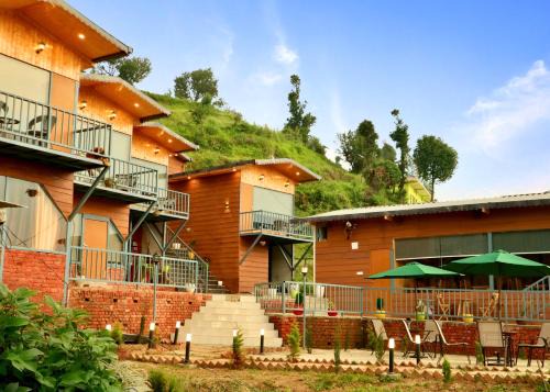 Tehri Resort | The host