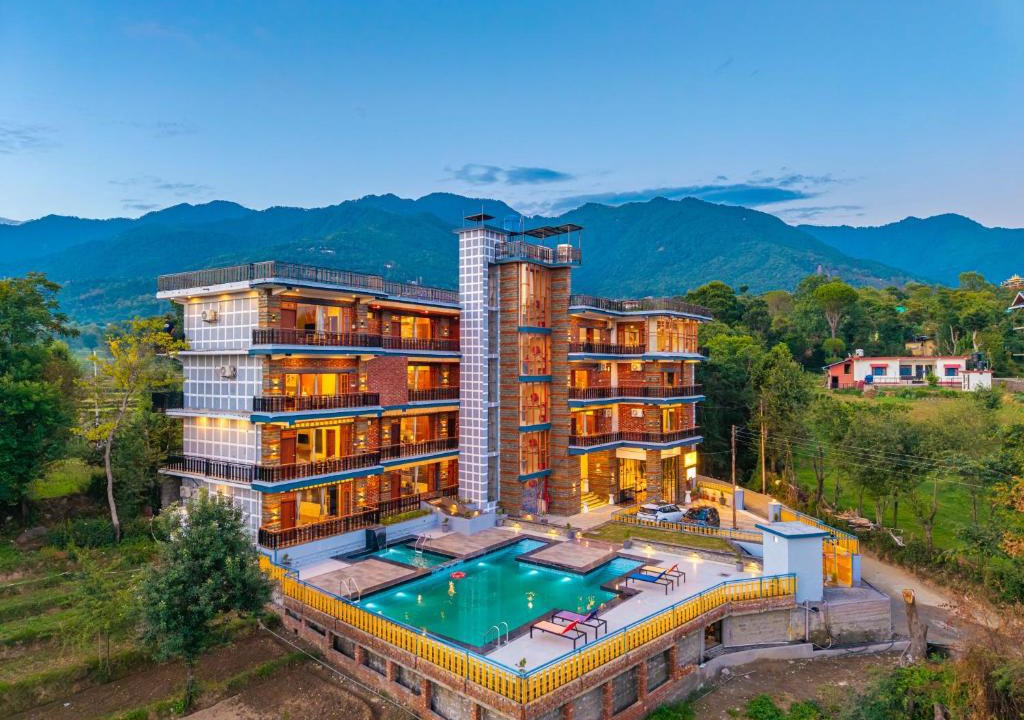 Suja Hostel | The Hosteller Bam Bir