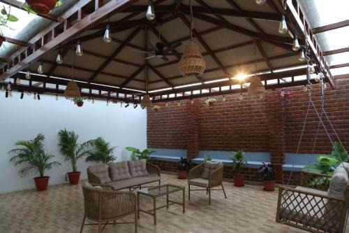 Kamalapur House | The Loft -Aadhya Homestay Hampi