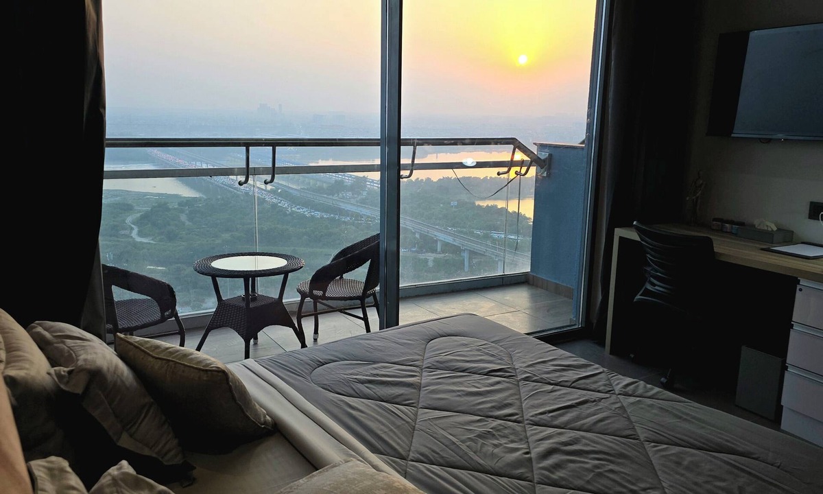Noida Apartment | The Luxe Living