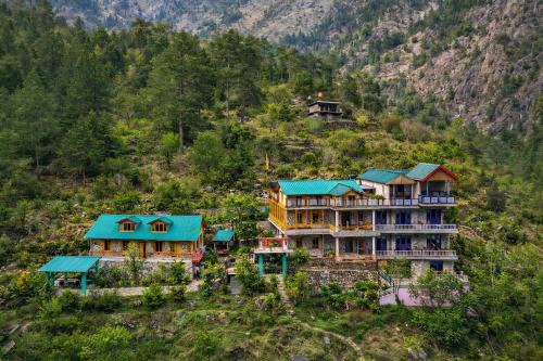 Kasol House | The Mehfil - Cafe and Stay