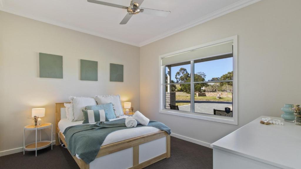 Metung House | The Metung Crest - Spacious Family Retreat