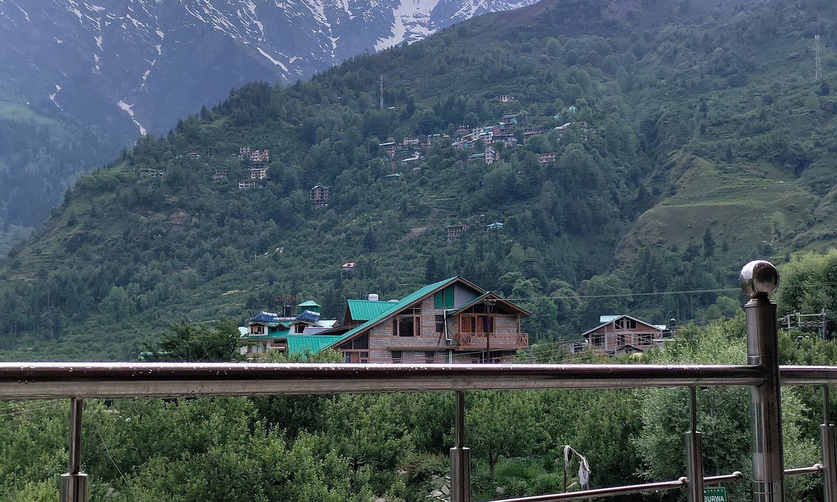 New Manali Hotel | The Noth Affair offering stunning Snow Peak Mountain View &