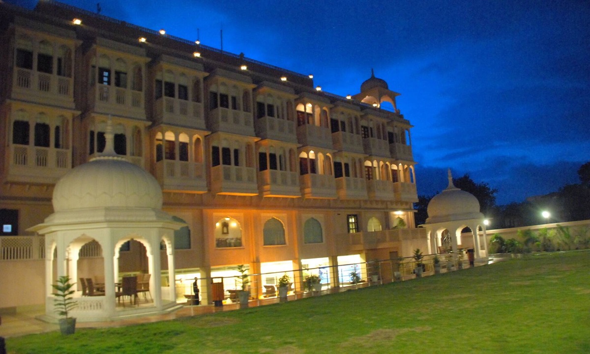 Ranchi Hotel | The Royal Retreart