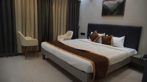 Valsad Hotel | The Rudra Palace