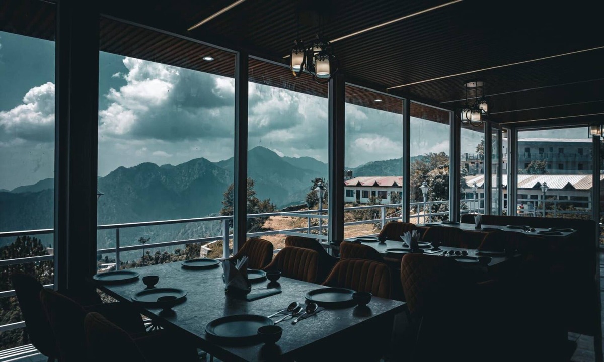 Sakalana Range Hotel | The Sarbati Palace
