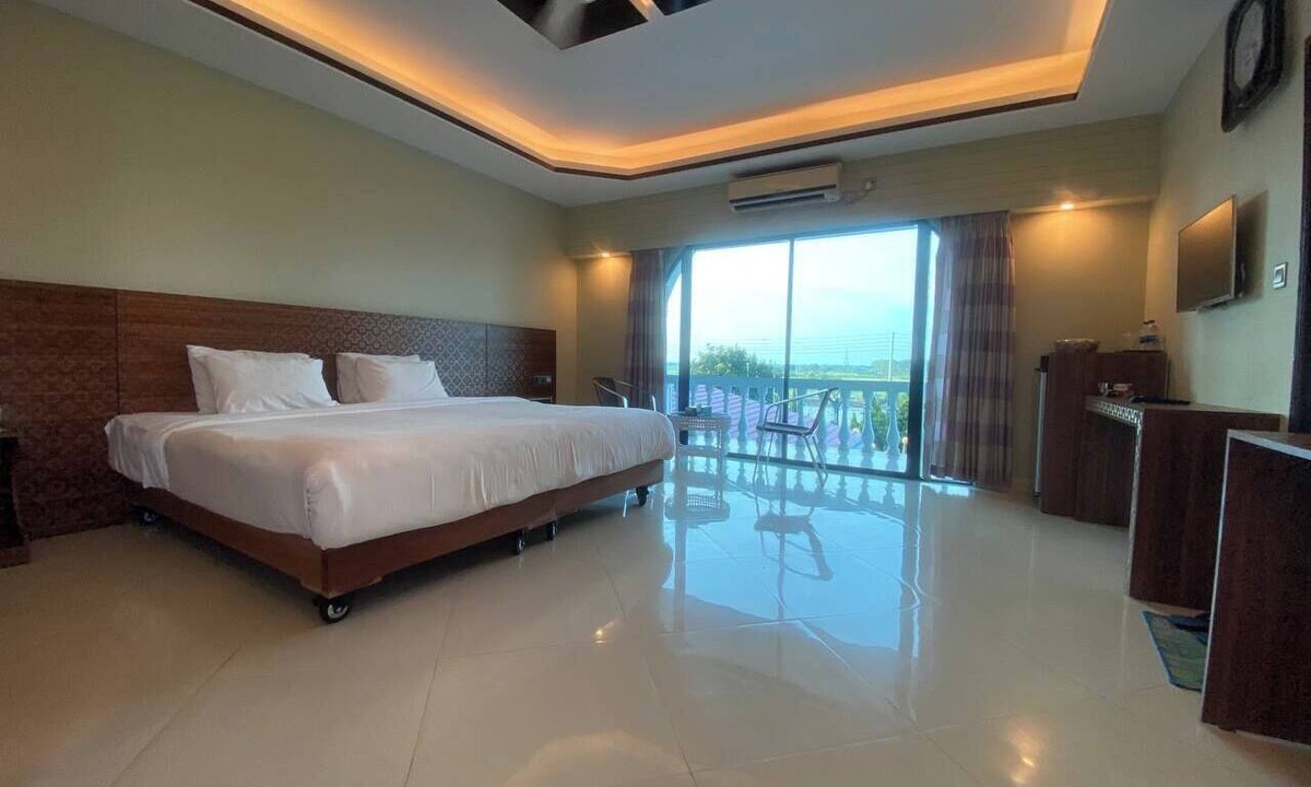 Mymensingh Hotel | The Silver Castle