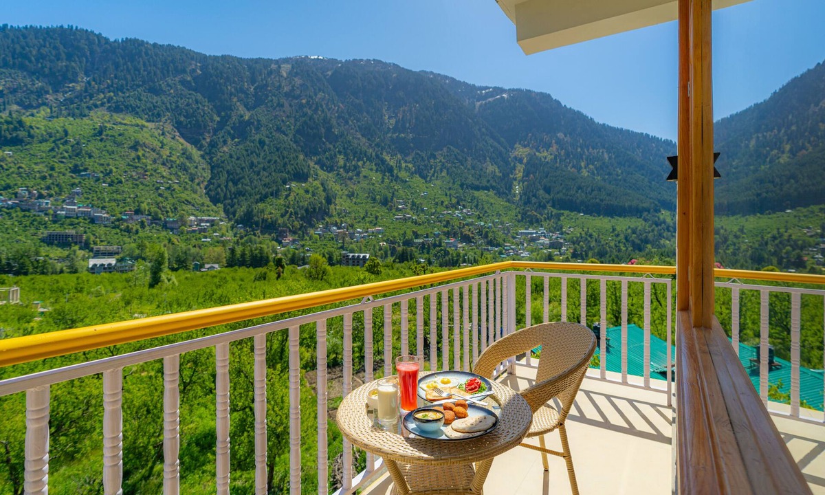 Manali Hostel | The Social Stays Manali