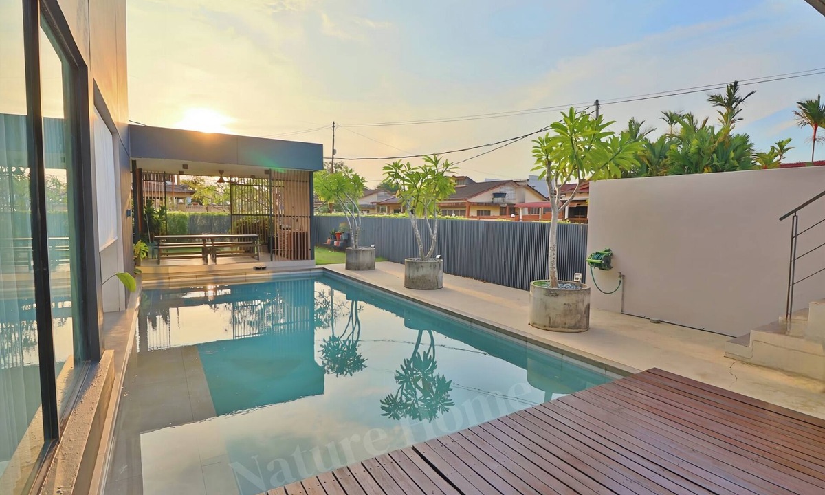 Kuantan Villa | The Summer Villa by Nature Home
