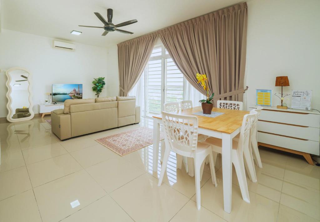 Presint 15 Apartment | The Two by Nakza Stays, Tranquil Suites Putrajaya