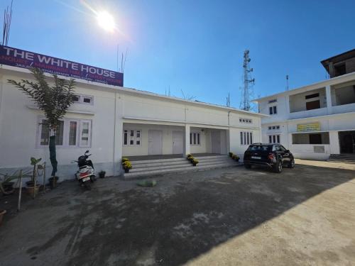 Dibrugarh House | The White House By Bhaskar Homestay