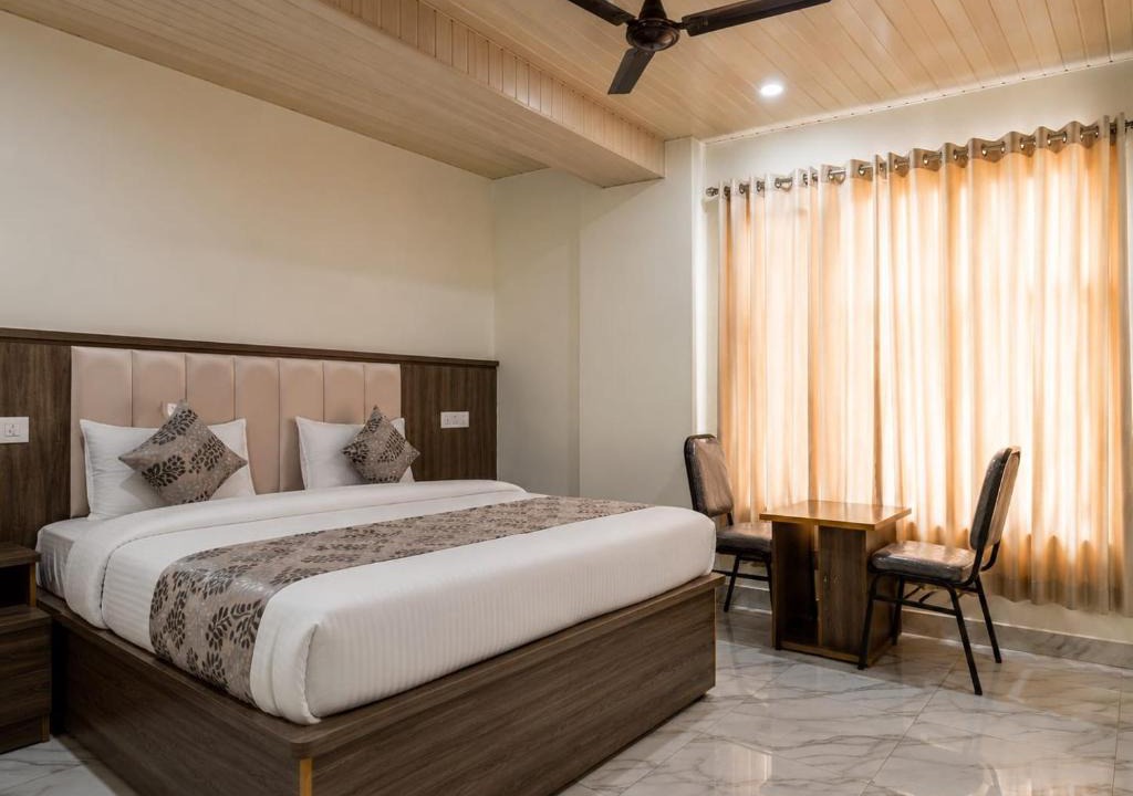 Gunehr Hotel | The white range