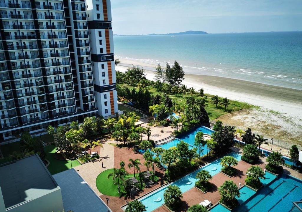 Kuantan Apartment | TIMURBAY SEAFRONT RESIDENCE by L'amour Home
