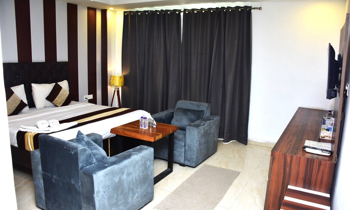 Gurugram House | Tipsyy inn 007