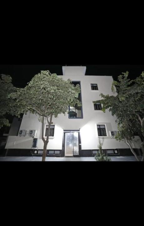 DLF Phase 3 House | Tipsyy Inn 015