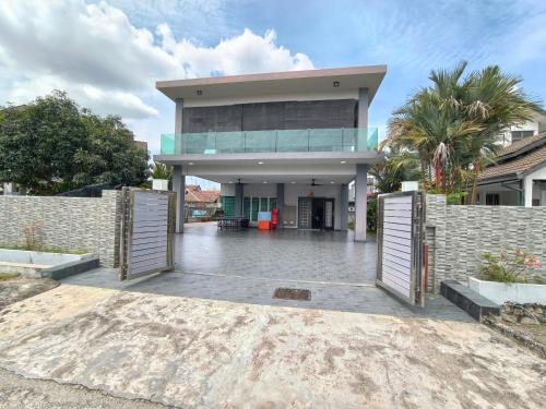 Cheras Villa | Together Hideaway Cheras 22pax 5R4B KTV, BBQ, ARCADE GAMES CHINESE, MALAY ONLY