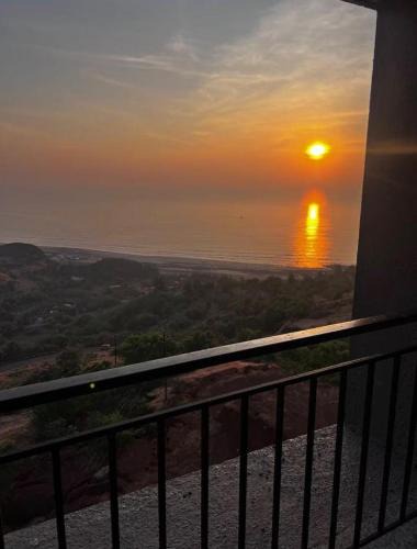 Harnai Hotel | Top End Flat in Agastya seaview Resort and Spa