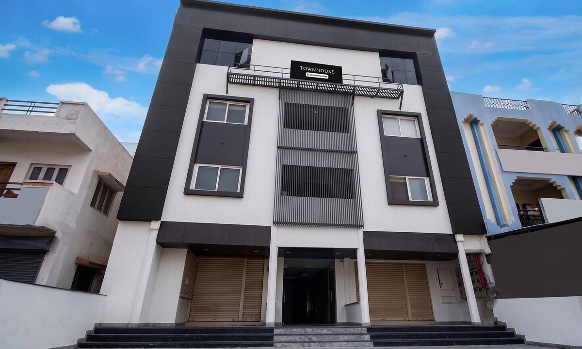 Kurnool House | Townhouse Kurnool Bus Terminal