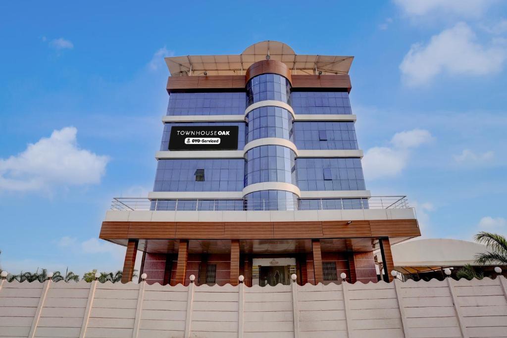 Pandharpur Hotel | Townhouse Oak Karkamb Road Solapur Formerly Grand Residency