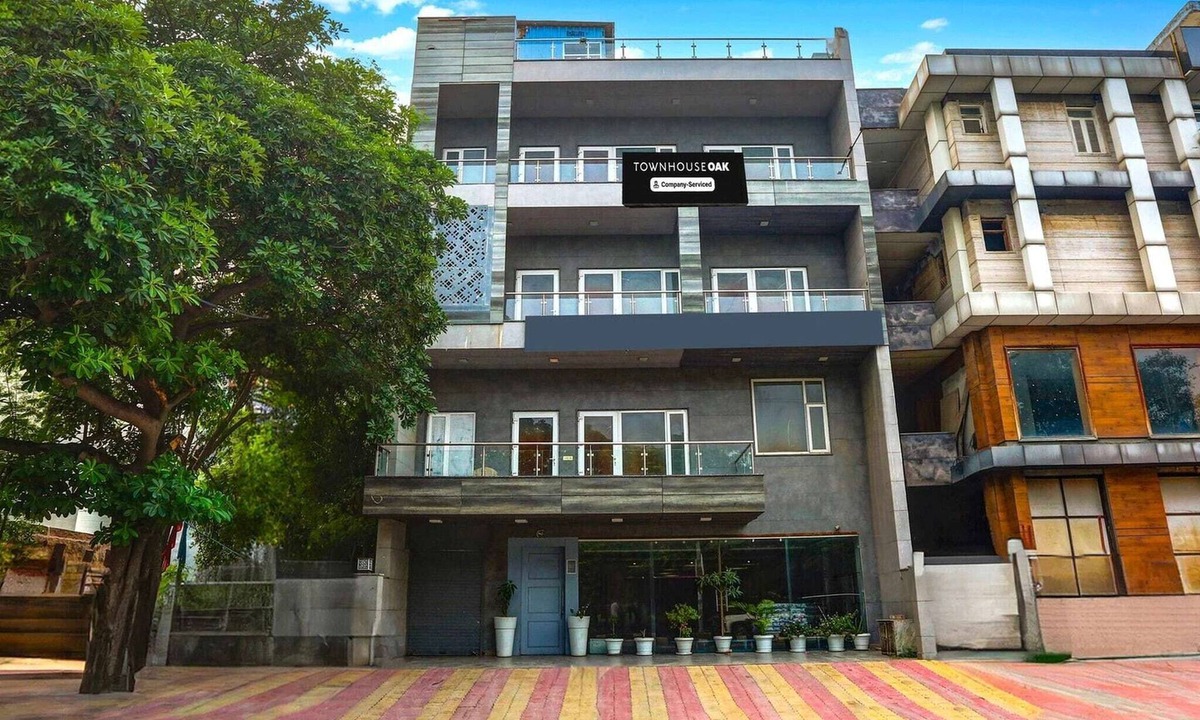 Rohini House | Townhouse Oak Rohini Sector 23