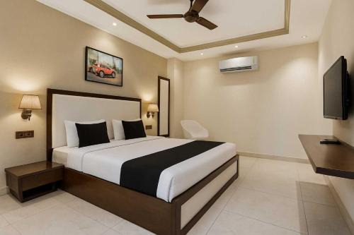 Udyog Vihar Hotel | Townhouse Oak The NorthCap University