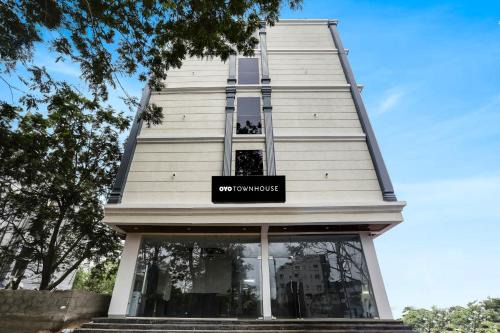 Shamshabad Hotel | Townhouse Shamshabad Near Airport
