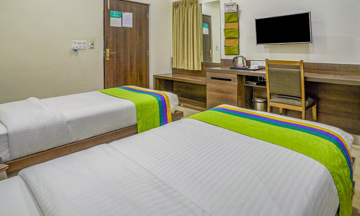 Raja Park Hotel | Treebo Bliss