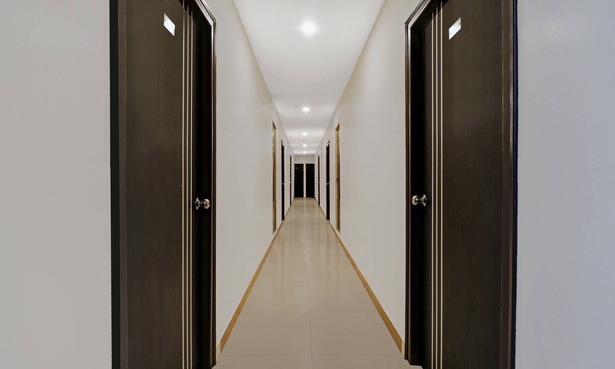 Domlur Hotel | Treebo Blueberry Inn