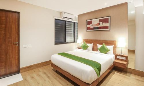 Belagavi Hotel | Treebo Elite Residency - 2 kms from Railway station