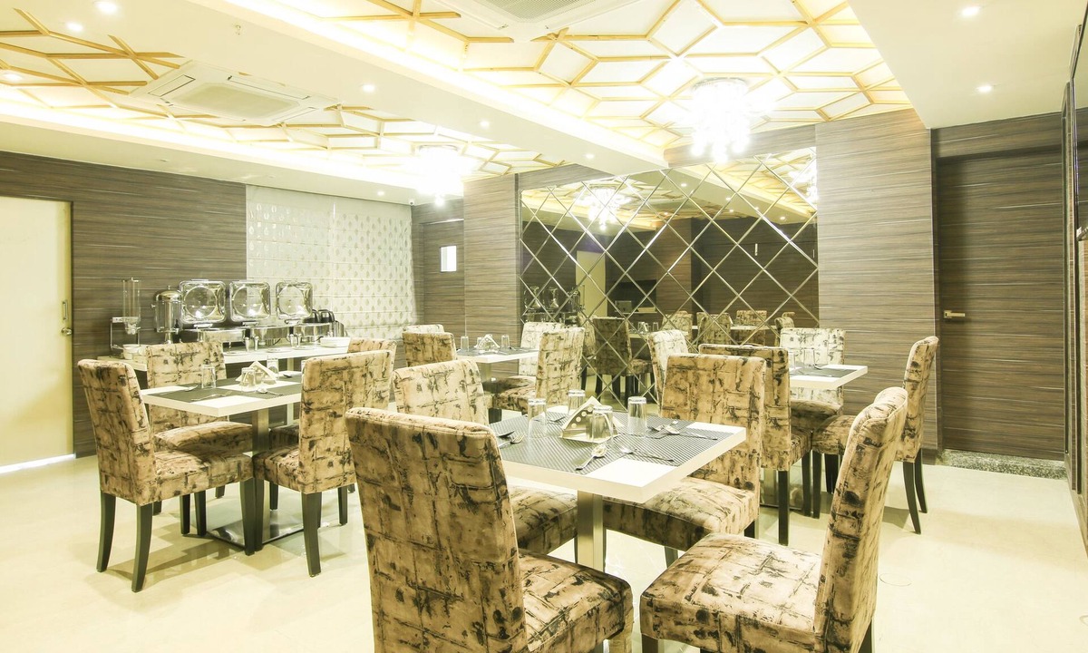 Chinar Park Hotel | Treebo Hoops - Airport, VIP Road