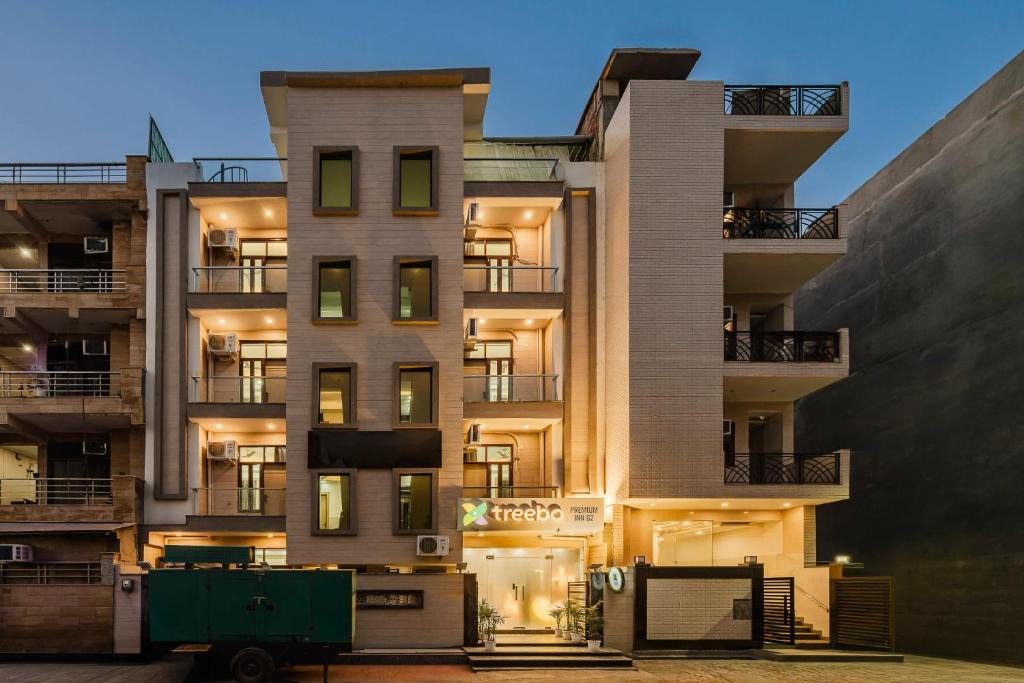 Sector 62 Hotel | Treebo Premium Inn 62