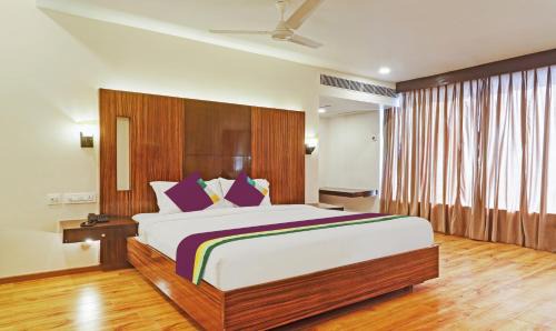 Hyderabad Hotel | Treebo Premium Seven Lake View