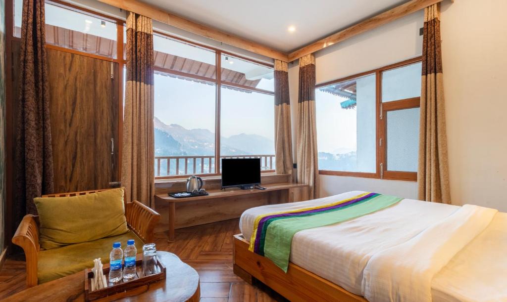 Bhimtal Hotel | Treebo Vista Lago With Lake View