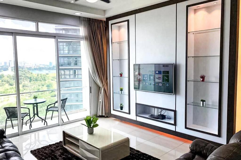 Tampoi Apartment | TROPEZ RESIDENCE 1Min-danga bay 15Min-Legoland