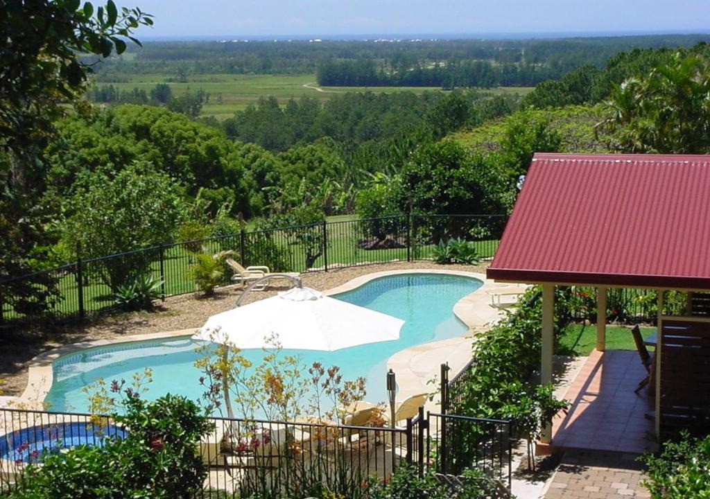 Duranbah House | Tropical Coast Retreat - Pet Friendly - Adult only
