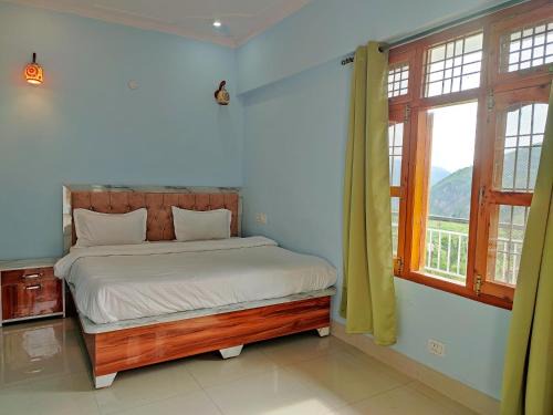 Tehri Hotel | TSR Inn By Xplore Mantra Hotel and Cafe, Nagtibba