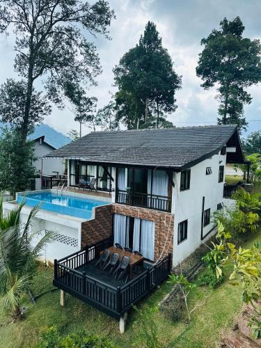 Janda Baik Villa | TUAH by D Manggis Infinity Pool Villa, Mount Nuang View Janda Baik