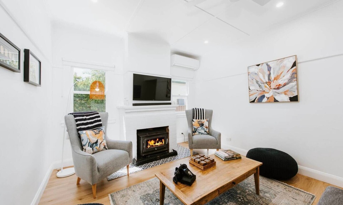Central Mudgee House | Two Daughters Cottage Refined Country Living