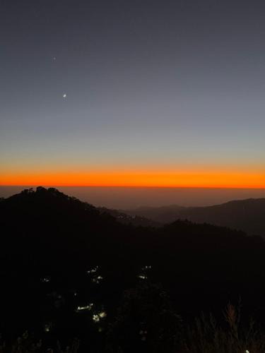 Smanora Range House | UK Home Stay