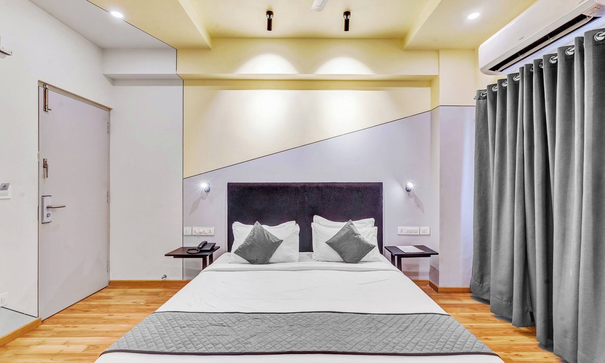 Nungambakkam Hotel | UPAR Hotels Nungambakkam