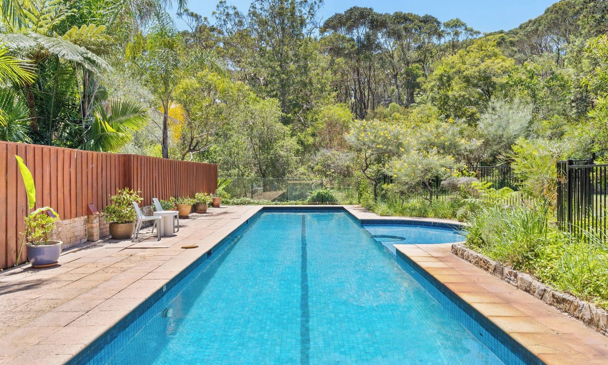 Lindfield House | Urban Poolside Retreat - outdoor living at its best