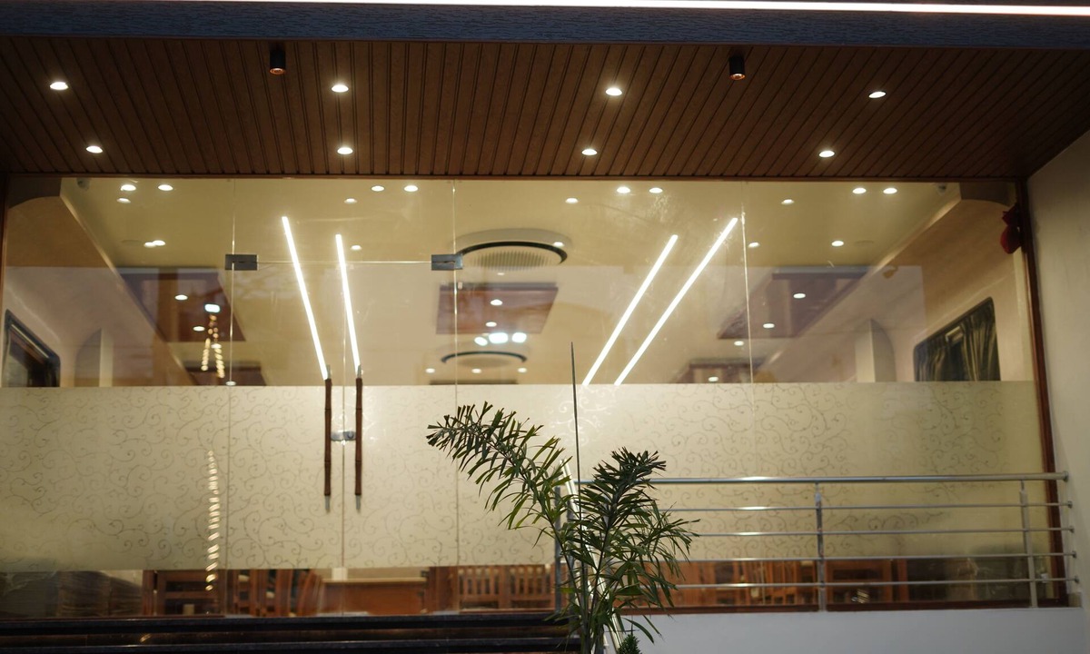 Raichur Hotel | V1-One Bouteeque Hotel