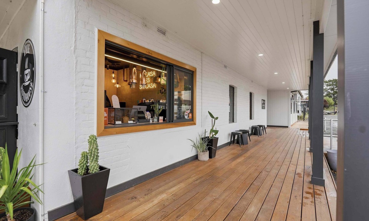 South Bathurst Apartment | Vale Road Studio Three - Coffee at your doorstep