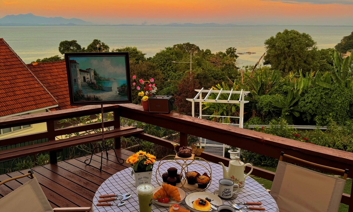 Tanjung Bungah Villa | VELAMUNDI INN