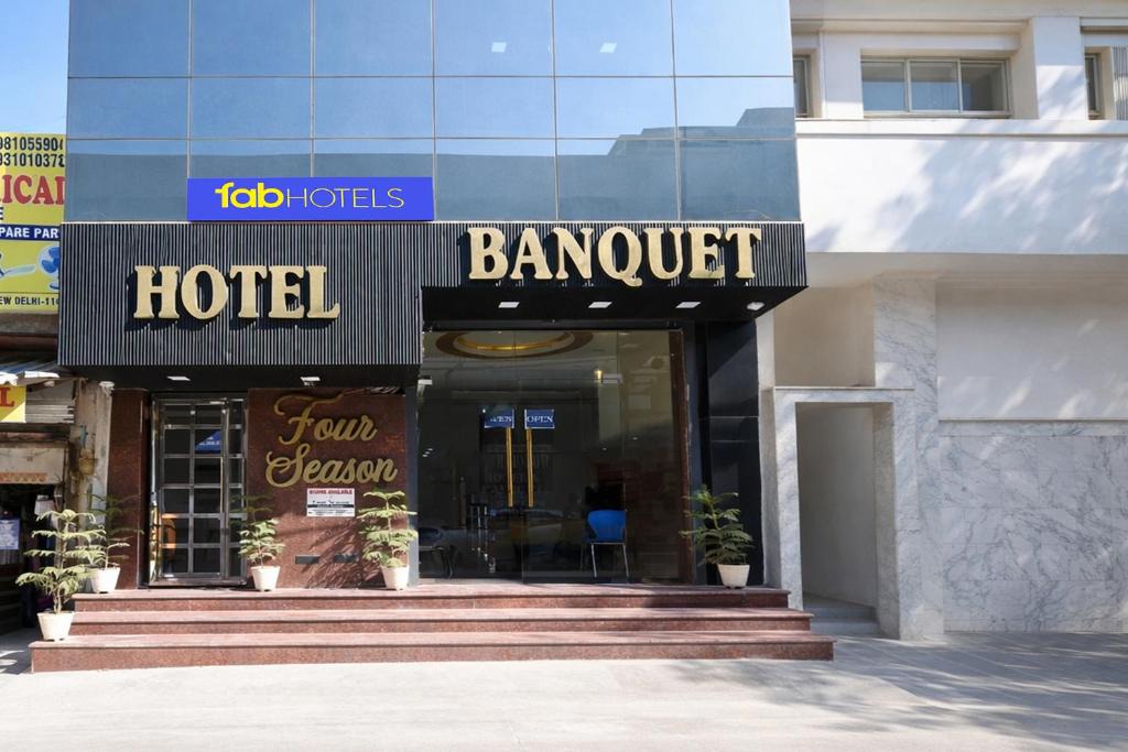 South West Hotel | Via Four Season