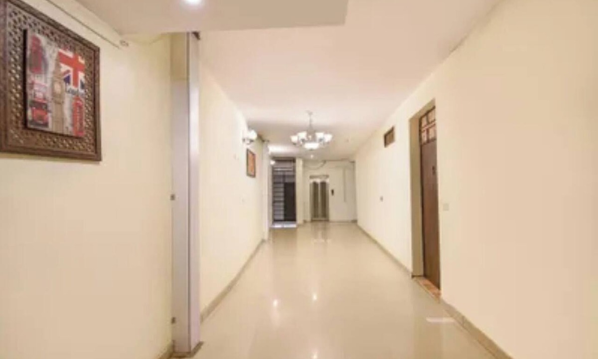 Faridabad Hotel | Via Lazeeno