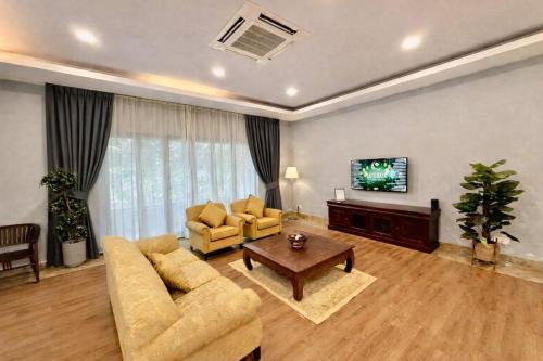 Klang Villa | Villa Alam Klang managed by Bella Vista Hotels & Resorts