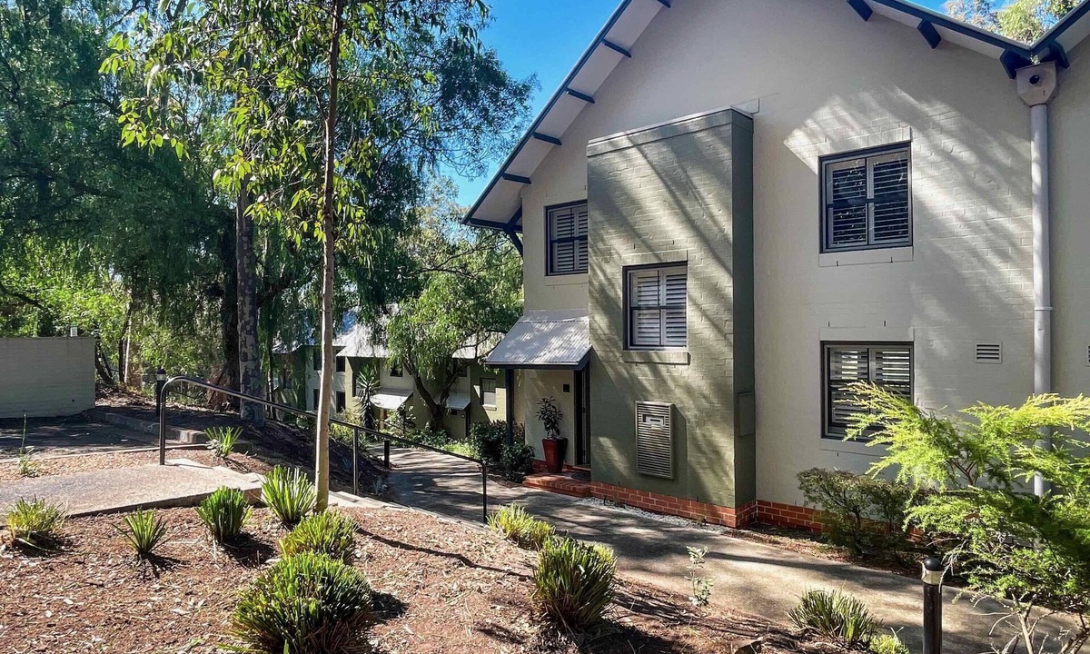 Pokolbin Villa | Villa Amore - Two-storey villa at Cypress Lakes Resort