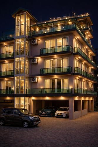 Manali Hotel | Vista Resort - Centrally Heated & Air Cooled, Mall Road Manali
