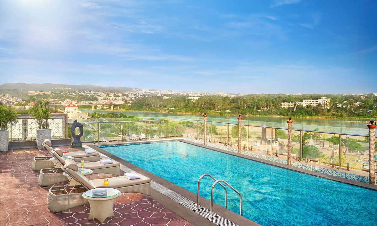 Jammu Hotel | Vivanta Jammu City Centre